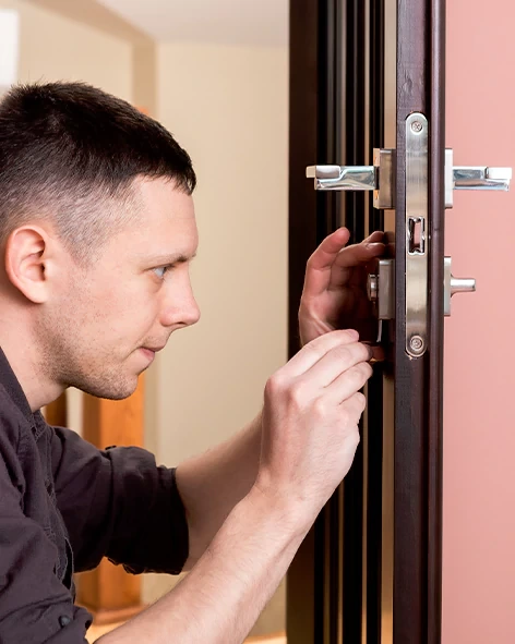 : Professional Locksmith For Commercial And Residential Locksmith Services in Pine Hills, FL