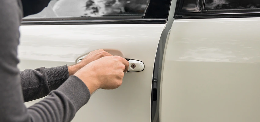 Unlock Car Door Service in Pine Hills, FL